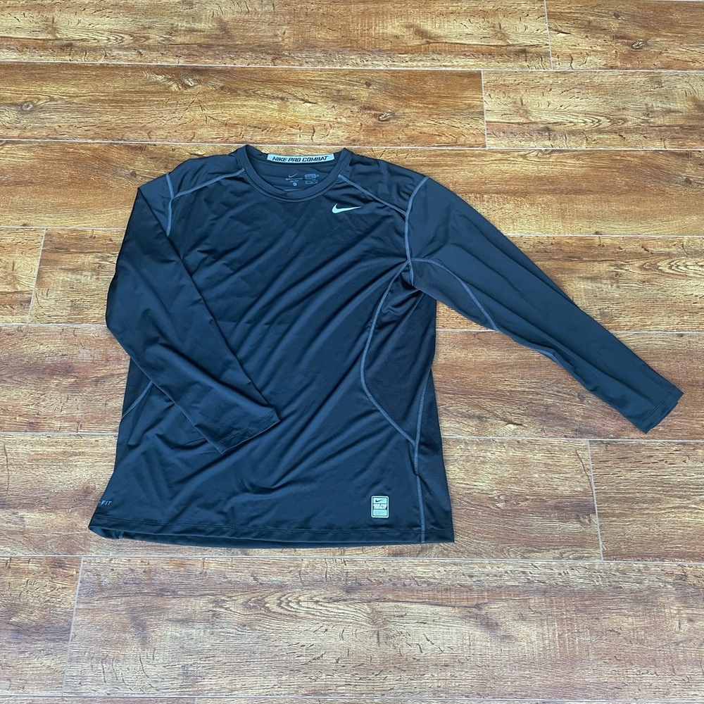 Nike XL Pro Combat Black Long Sleeve Shirt